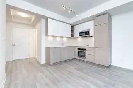 Rent 1 Bedroom Condo Apartment in Downtown Toronto with Amenities