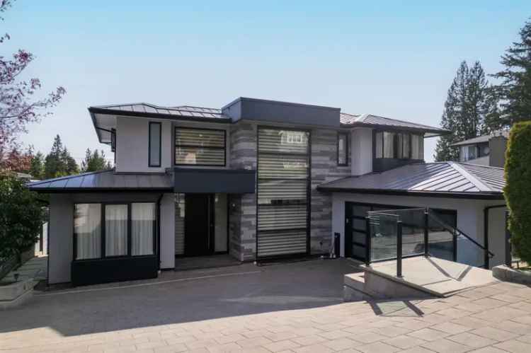 925 Beaumont Drive North Vancouver Modern Home for Sale