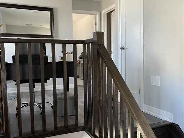 Amazing 3 Bedroom 3 Bathroom Townhouse in Hamilton