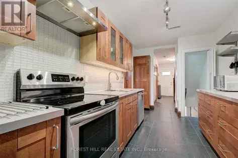 3 rooms apartment of 158 m² in Toronto