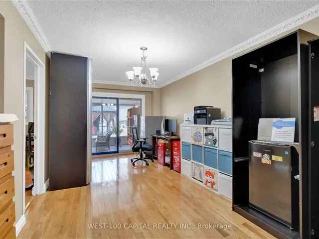 House For Sale in Mississauga, Ontario