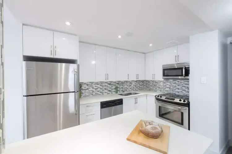 Rent House in Toronto with Private Dog Park and Infinity Water Fountain