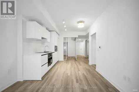 2 rooms apartment of 498 m² in Toronto