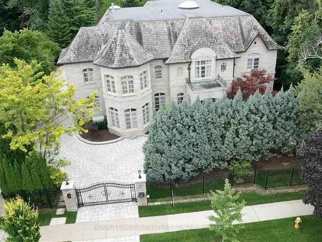 House For Sale in Toronto, Ontario