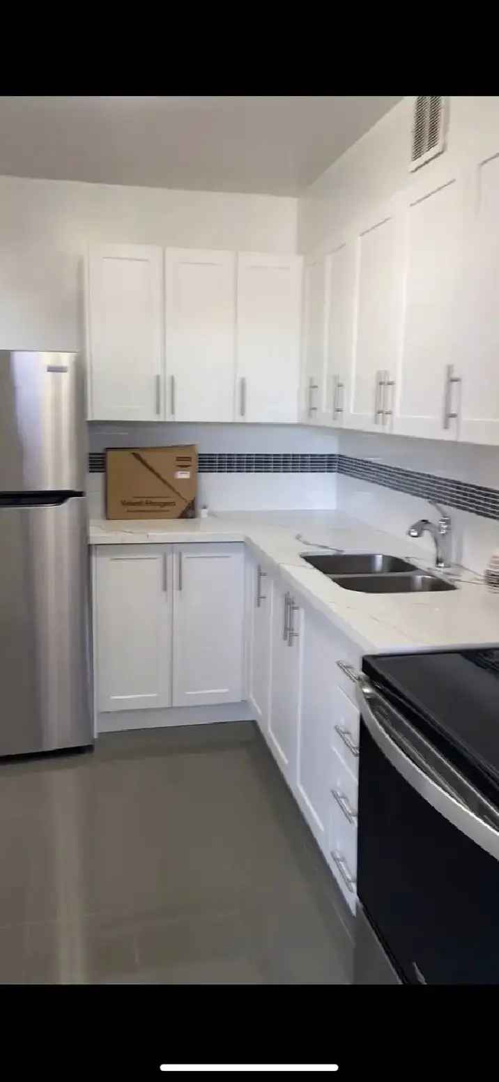 Appartment for Rent in 650 Immediate