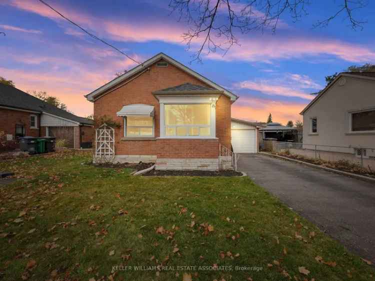 Buy Bungalow in Brampton with 3 Bedrooms and Spacious Backyard