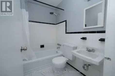 171m² Renovated 1-Bedroom Apartment near Eglinton Avenue East