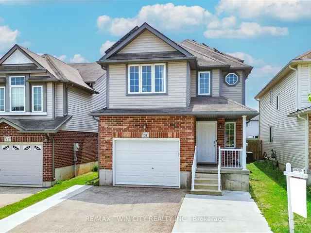 3 Bed 3 Bath Family Home in Huron Park Kitchener