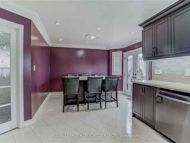 Stunning 4 2 Bedroom Home in Weston North York