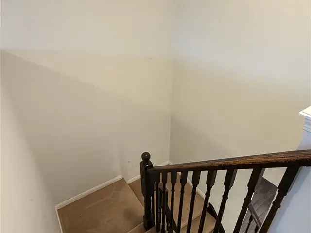 Townhouse For Rent in Pickering, Ontario