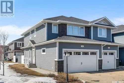 Townhouse For Sale in Stonebridge Saskatoon