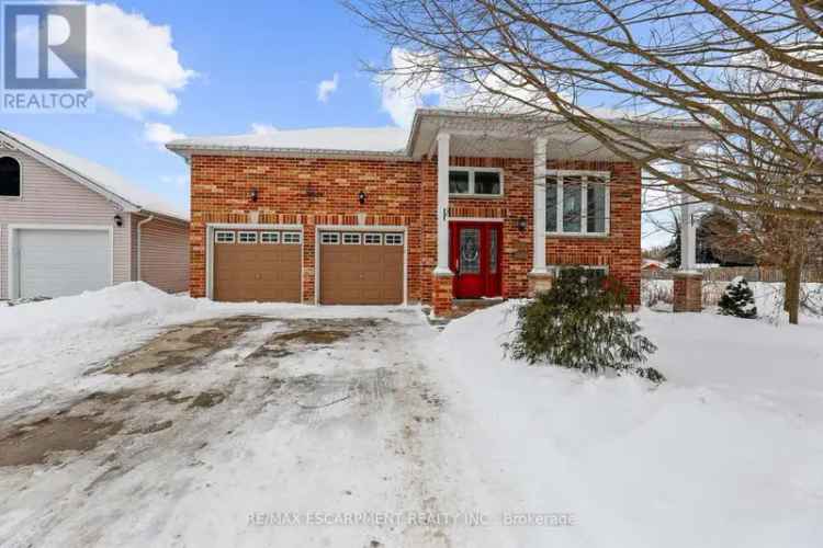 Raised Bungalow in Ingersoll 2 1 Bedrooms 2 Bathrooms 1500 Sq Ft