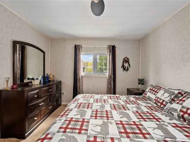 House For Sale in Faraday, Ontario