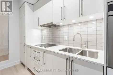 Yorkville 1-Bedroom Condo - Modern Finishes &amp; Prime Location