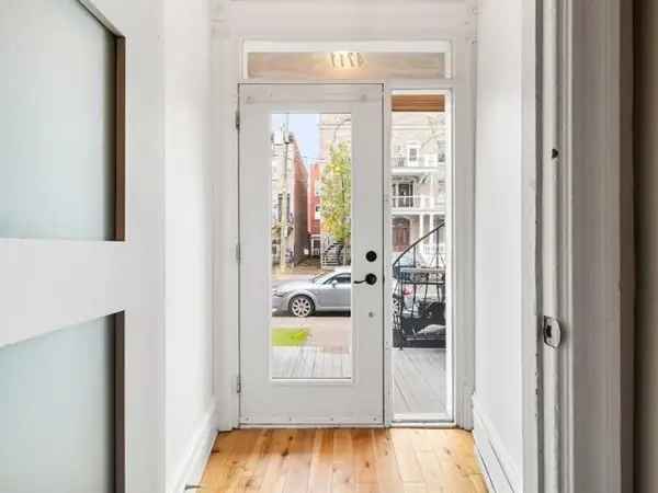 Spacious 3-Bedroom Condo for Sale in Montréal Mercier Hochelaga Maisonneuve