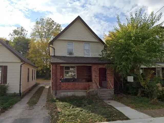 Investment Property: Two-Unit Rental in Mature Neighborhood