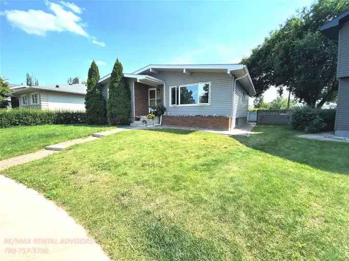 11755 44 Avenue Northwest -  in Edmonton