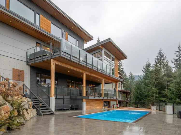 A $4,299,000.00 House/Single Family with 4 bedrooms in Garibaldi Highlands, Squamish