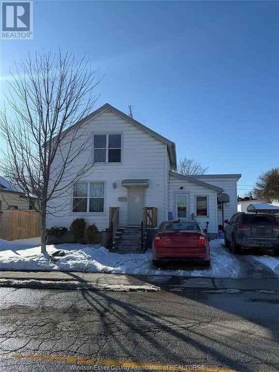 Leamington 3 1 Bedroom Duplex Investor Opportunity