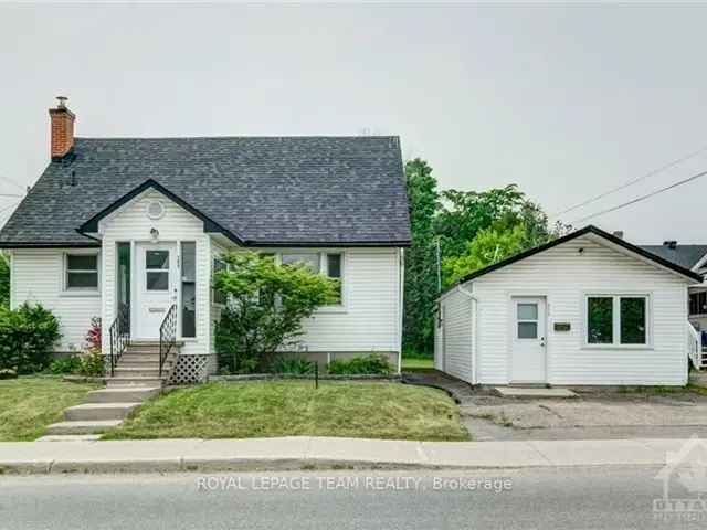 House For Sale in Arnprior, Ontario