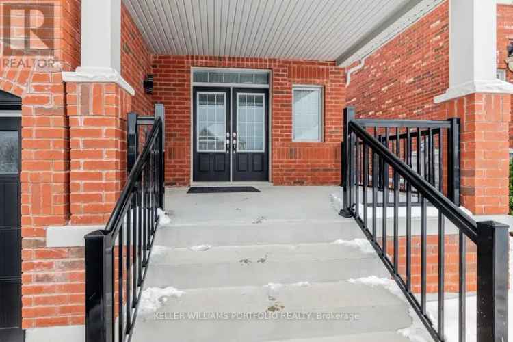 Stunning 2-Storey Home in Bowmanville