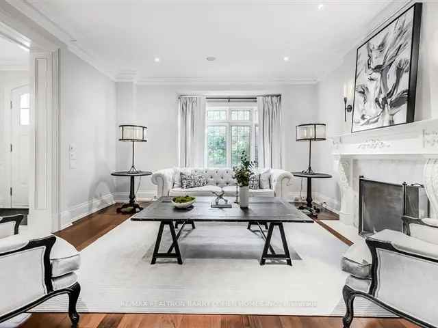 House For Sale in Toronto, Ontario