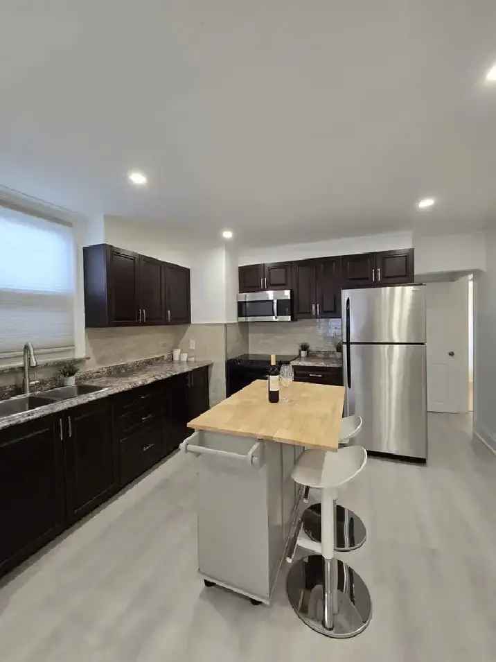 1 bdrm Eglinton & Caledonia