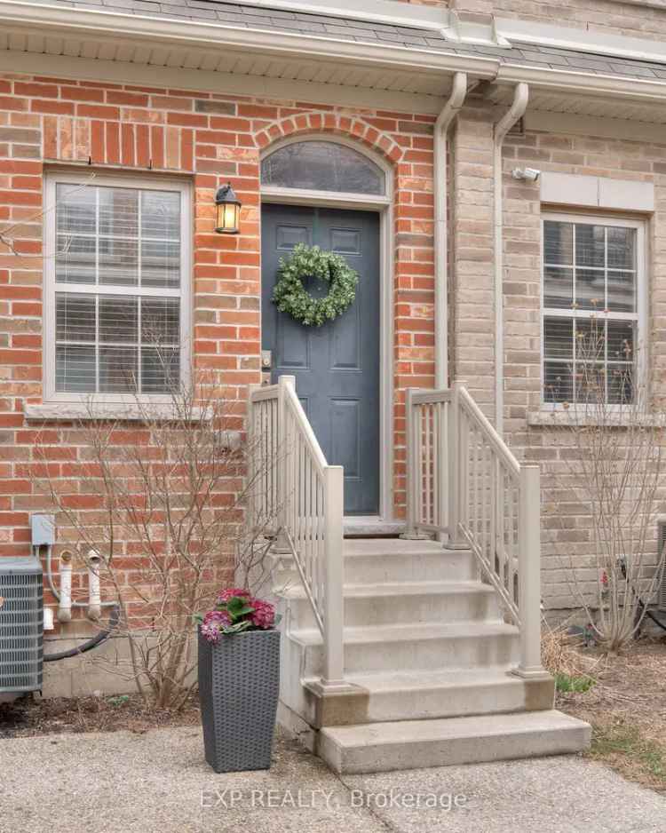 6 Hyde Park Mew Townhome - Turn-Key & Modern