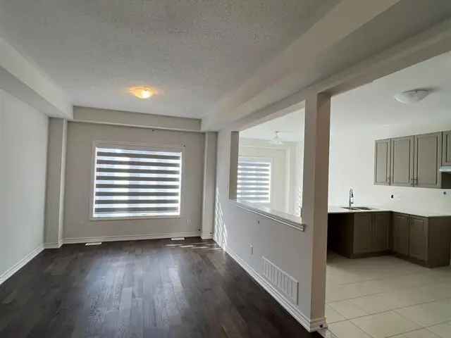 Brand New 4 Bedroom House for Lease Near Highway University Mall