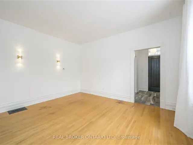 Fully Renovated Brick Duplex Old East Village 1-Bed + Den