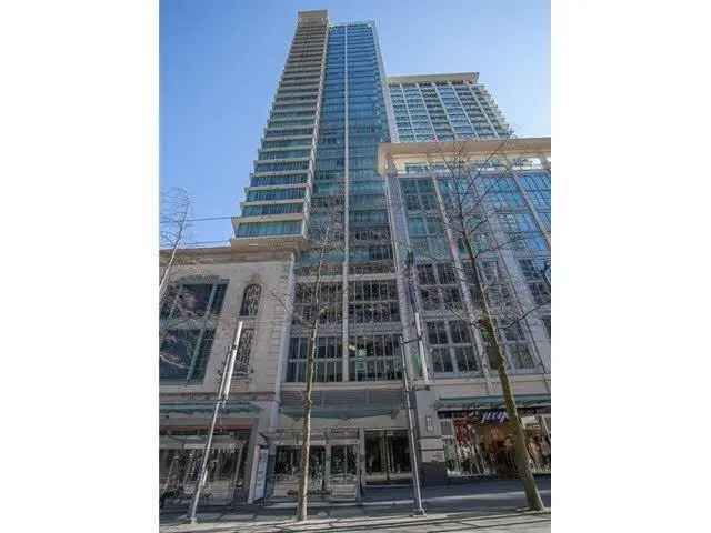 Downtown 1-Bed + Den Corner Unit for Sale The Hudson