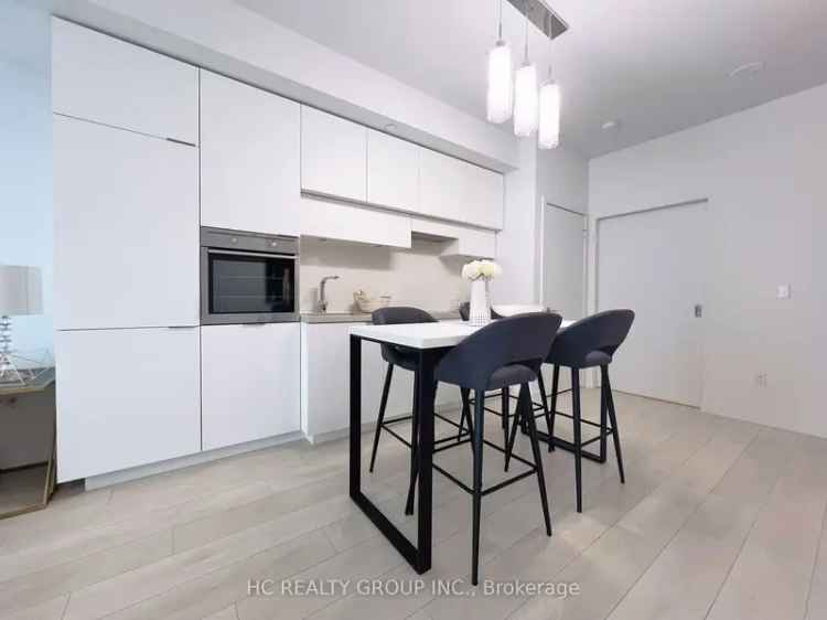 1 1 Bedroom Condo in Yonge Eglinton with 2 Baths and Amazing Amenities