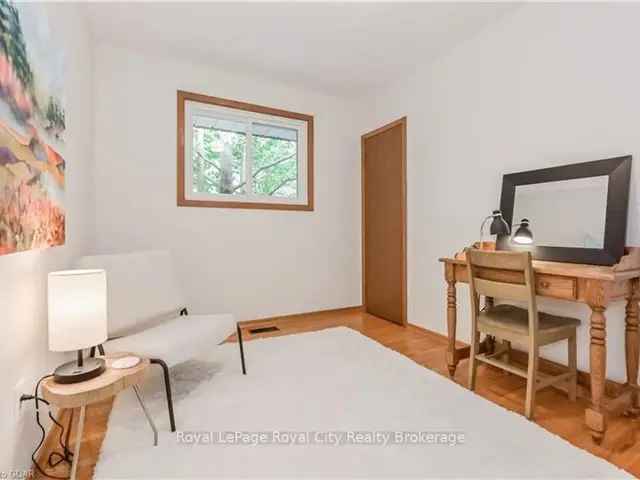 House For Sale in Guelph, Ontario