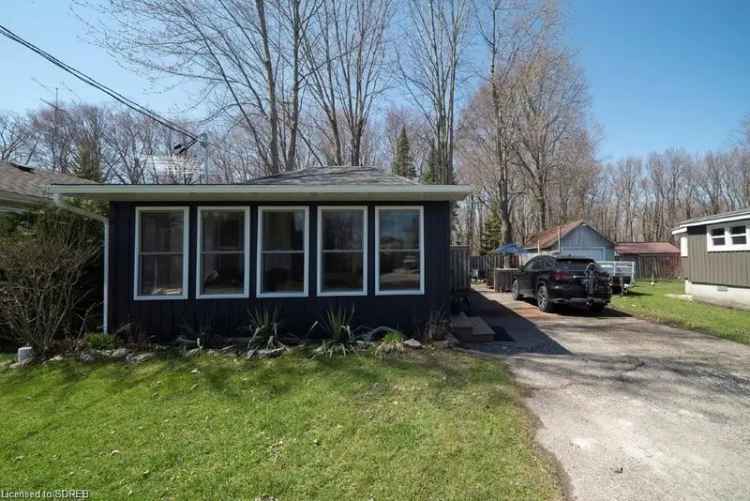 House For Sale in Turkey Point, Ontario