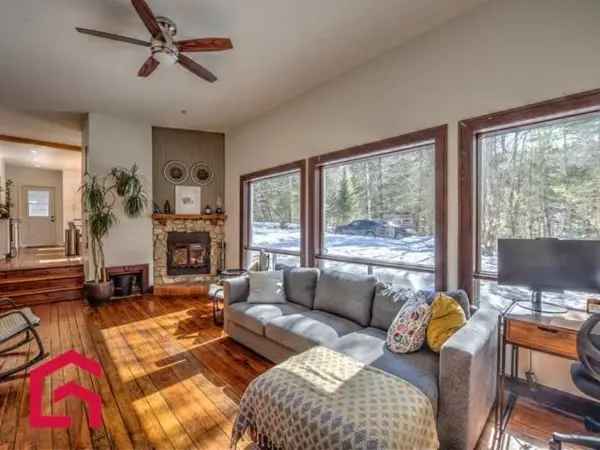 3-Bedroom Bungalow near Val-David Laurentides