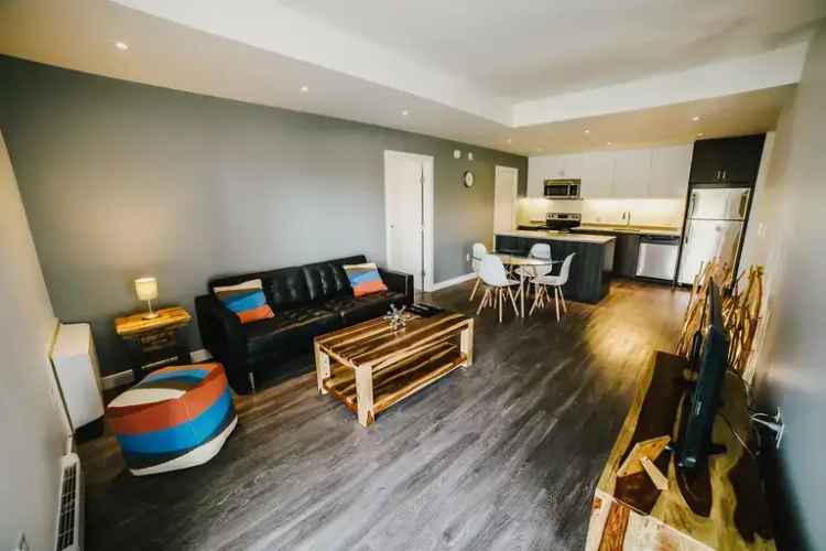 795 Sterling Lyon Parkway - Apartment in Winnipeg