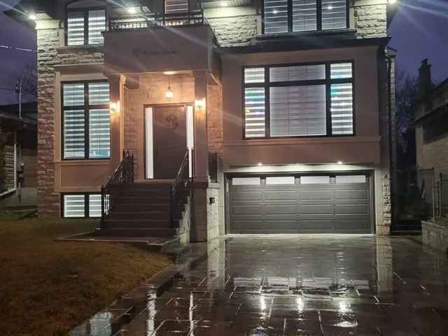 Luxury Custom Home 4 Beds 4 Baths Finished Basement