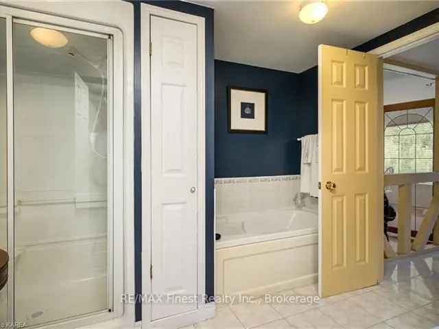 House For Sale in South Frontenac, Ontario