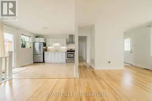 Family Home in Blossom Park Ottawa