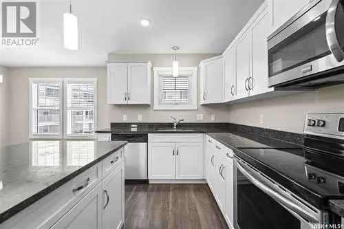 Townhouse For Sale in Stonebridge Saskatoon