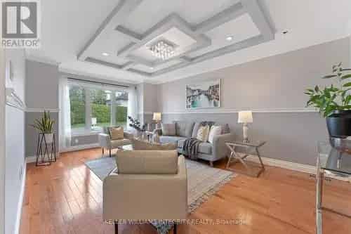 Spacious Hunt Club Home 3000+ sq ft Family Home