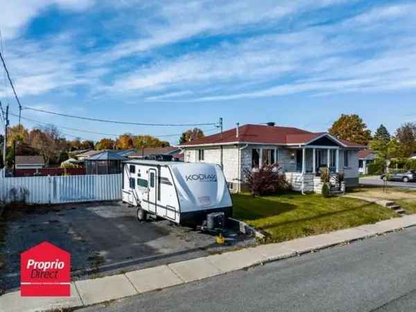 Renovated 1956 Bungalow near Parc Châteaudun