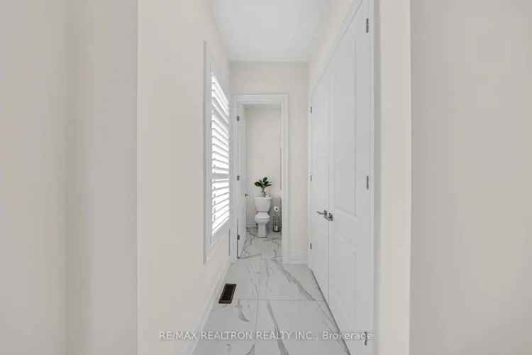 Luxury 5 Bedroom Home with 4 Car Garage Near Amenities