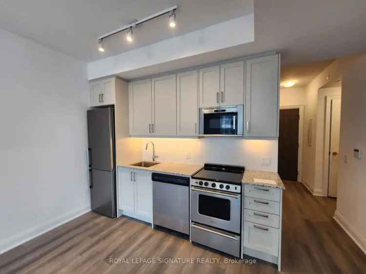 Condo For Rent in Vaughan, Ontario