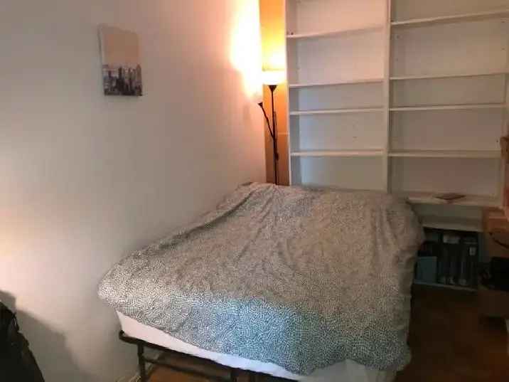 Furnished Private Room Downtown - Gym Pool High-Speed Internet