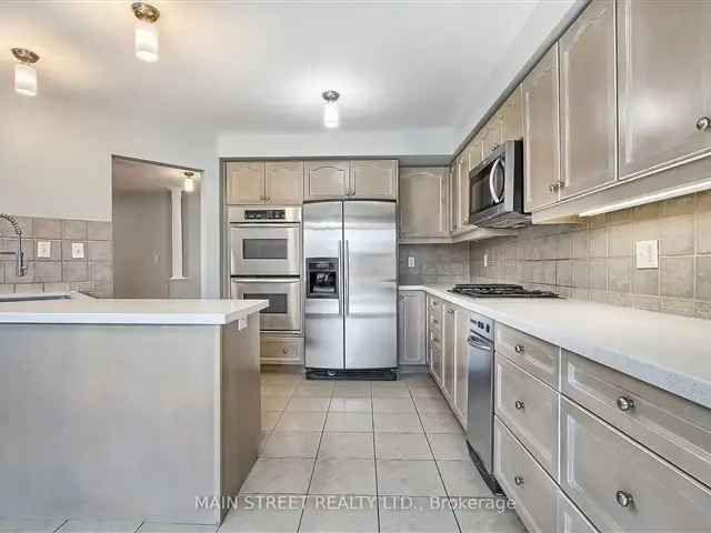 House For Sale in Georgina, Ontario