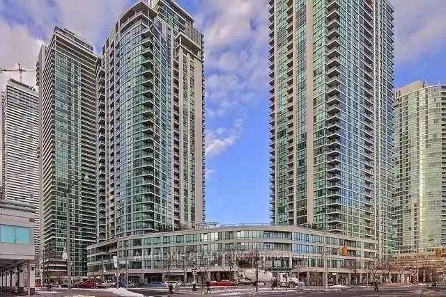 Luxury Downtown Toronto Condo 2Bed 2Bath Pinnacle Centre