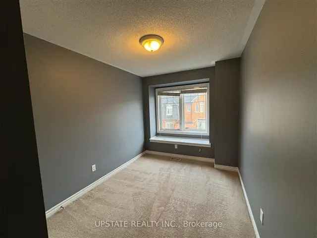 3 Bedroom 3 Bathroom Townhouse Near Highway 410