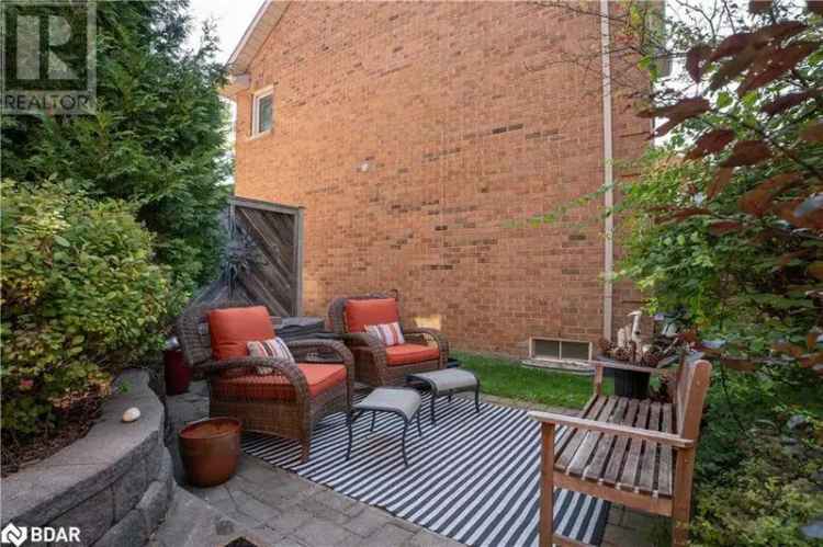 Luxury Family Home near Wilkins Beach