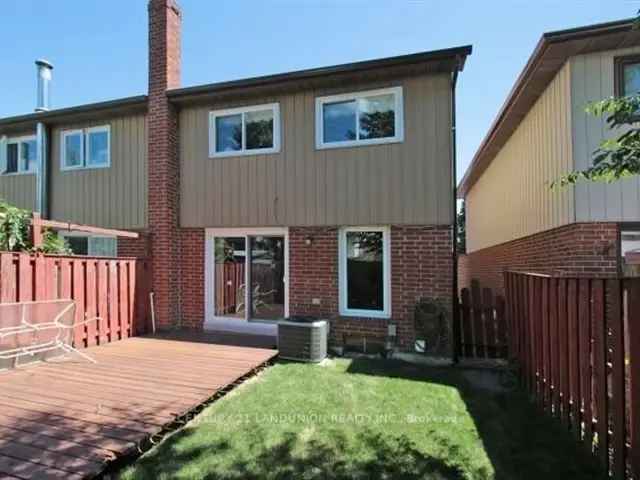 3 Bedroom Semi-Detached Home Near TTC YRT